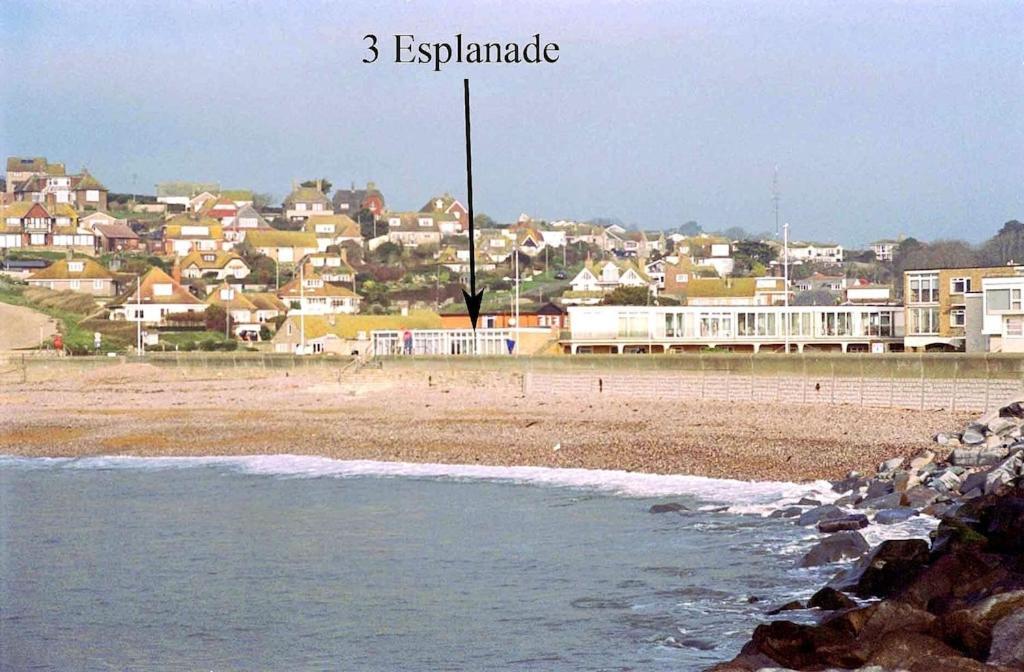 With Sea Views Apartment West Bay