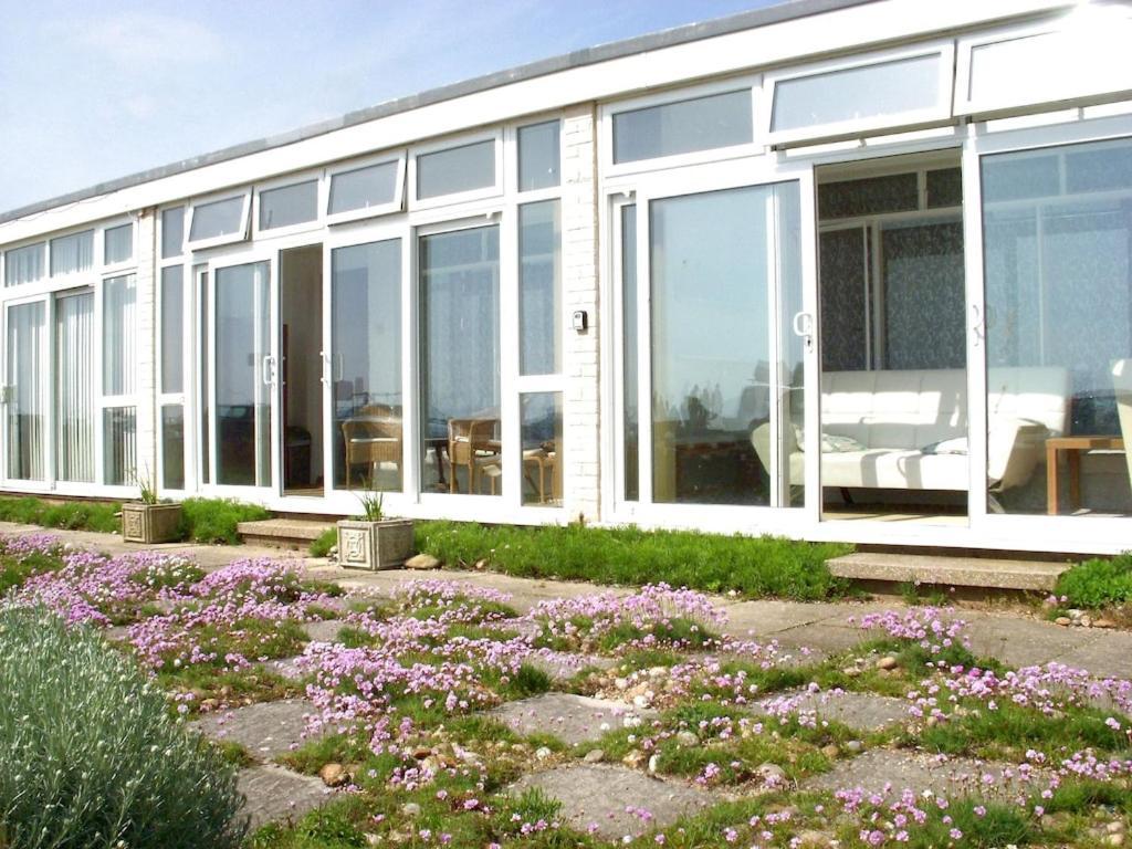 Apartment With Sea Views West Bay